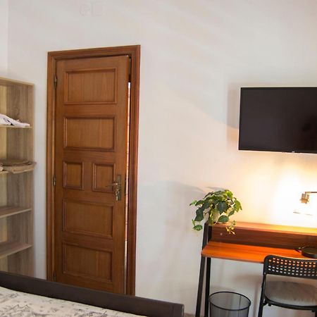 Habitacio V Cal Kim Apartman Martorell Kültér fotó
