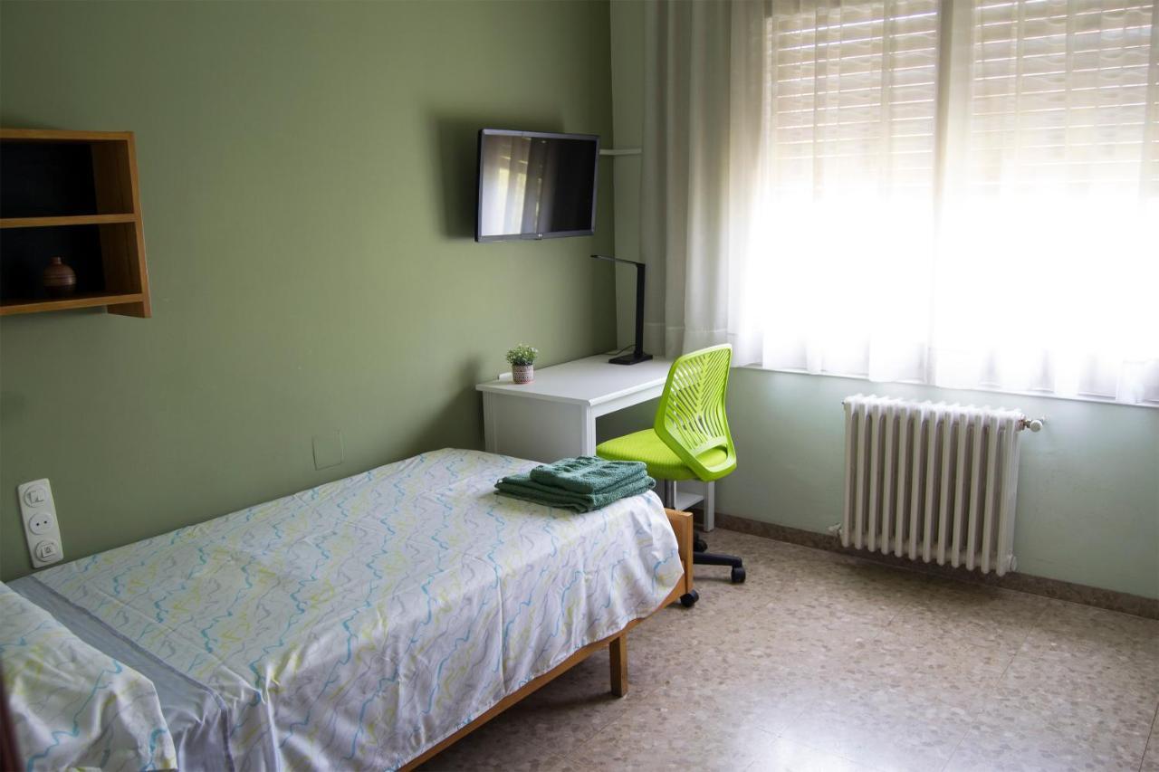 Habitacio V Cal Kim Apartman Martorell Kültér fotó